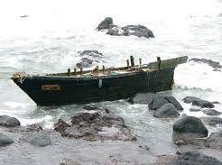 北朝鮮 木造船